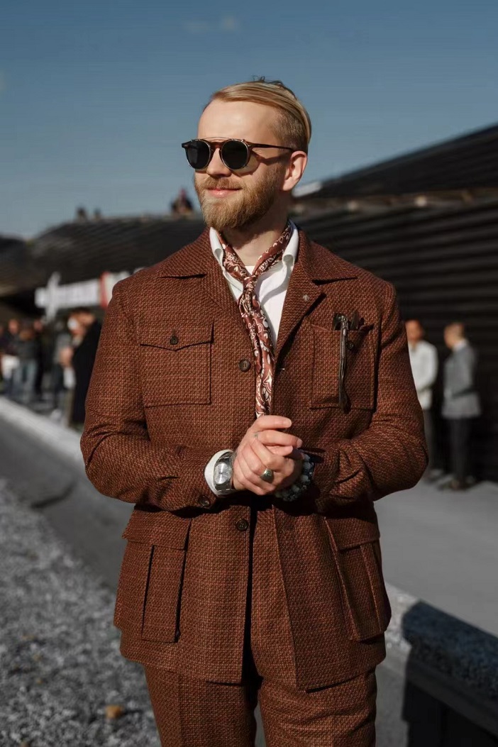 Pitti Uomo    俄罗斯客人展示 定制猎装